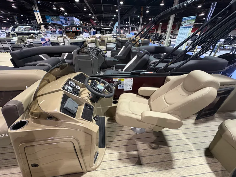 Slide: The Image of Sylvan Mirage 8522 CLZ 2026 - 3