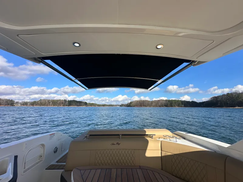 Slide: The Image of Sea Ray SLX 310 2026 - 41