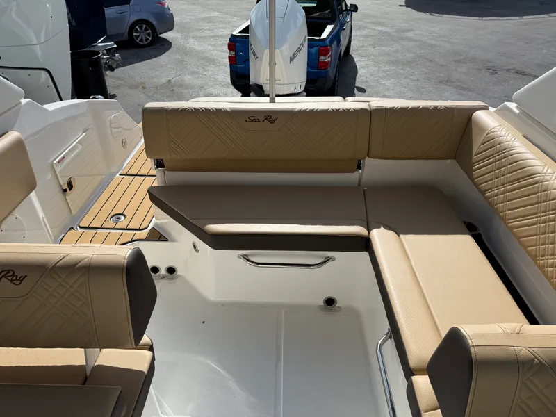 Slide: The Image of Sea Ray SDX 230 Outboard 2026 - 16