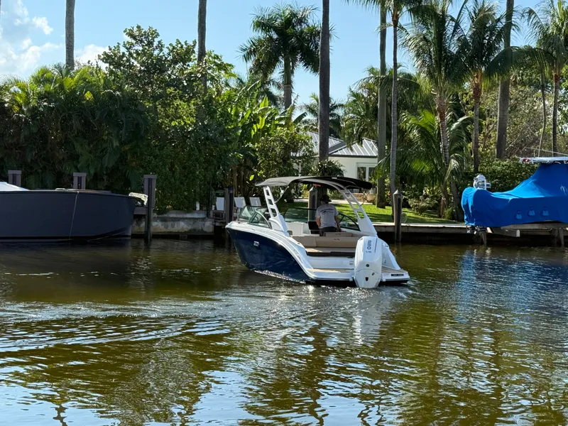 Slide: The Image of Sea Ray SDX 230 Outboard 2026 - 3