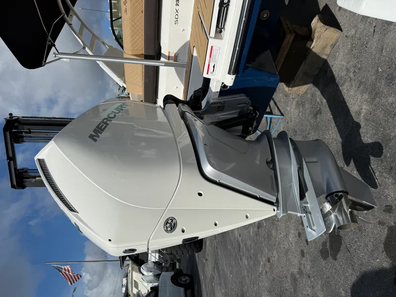 Slide: The Image of Sea Ray SDX 230 Outboard 2026 - 4
