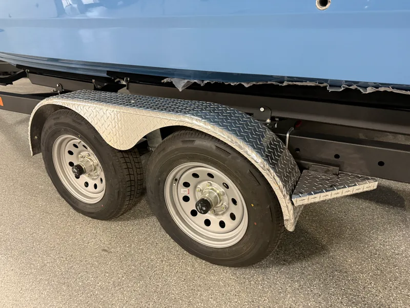 Slide: The Image of Sea Ray SDX 230 2026 - 104