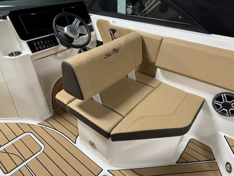 Slide: The Image of Sea Ray SDX 230 2026 - 65