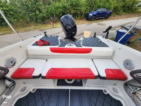 The Image of Tracker 550TF 2016 - 13586160