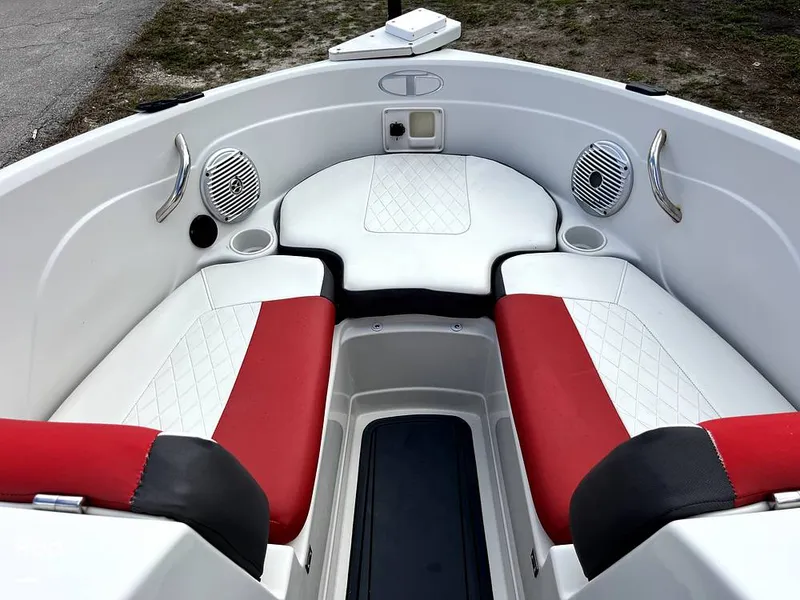 Slide: The Image of Tracker 550TF 2016 - 13635723