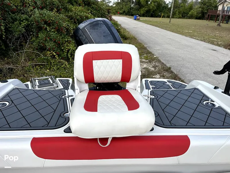 Slide: The Image of Tracker 550TF 2016 - 13635725