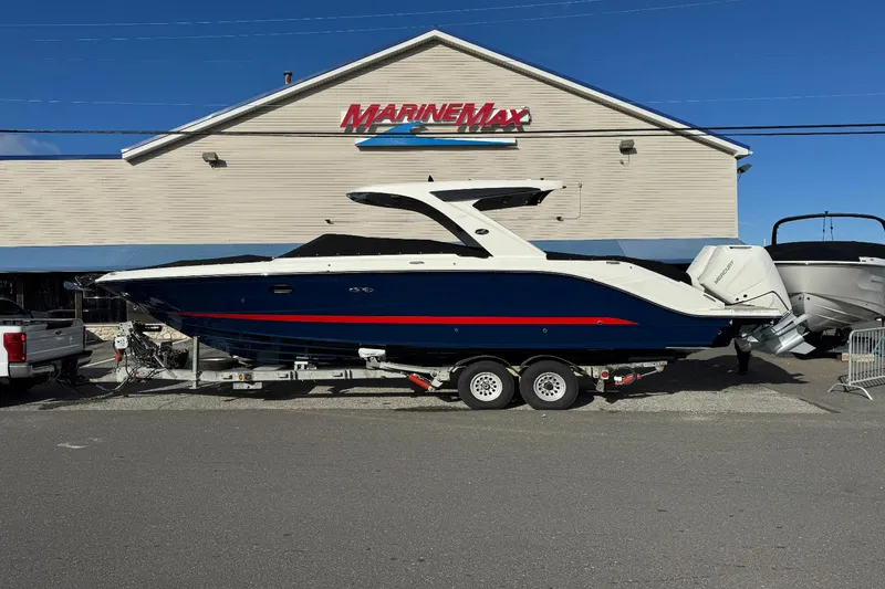 The Image of Sea Ray SLX 310 Outboard 2026 - 0