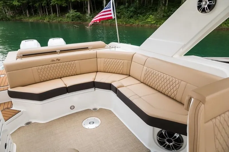 Slide: The Image of Sea Ray SLX 310 Outboard 2026 - 19