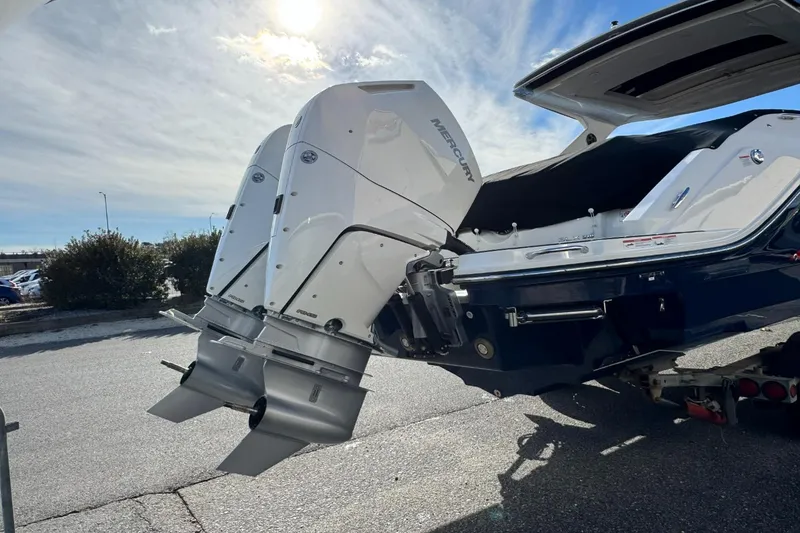 Slide: The Image of Sea Ray SLX 310 Outboard 2026 - 4