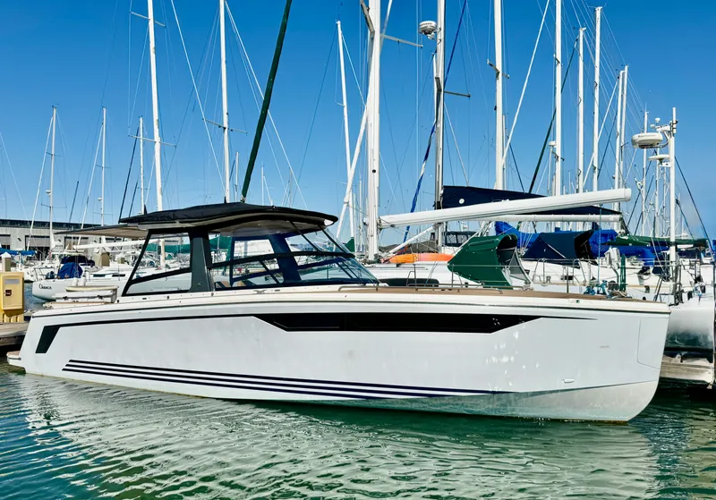 Slide: The Image of X-Yachts POWER 33 2021 - 1