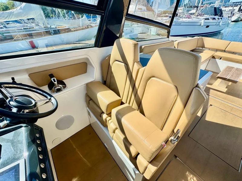 Slide: The Image of X-Yachts POWER 33 2021 - 13