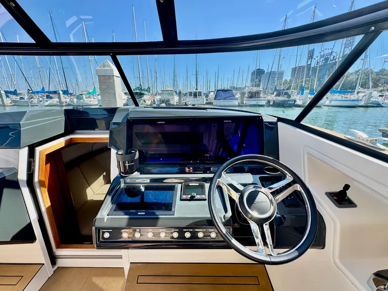 Slide: The Image of X-Yachts POWER 33 2021 - 15