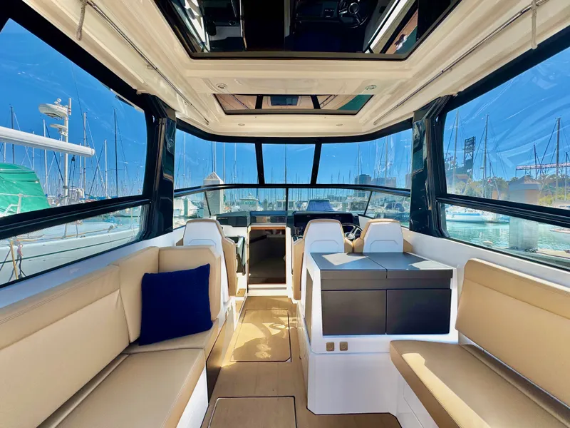 Slide: The Image of X-Yachts POWER 33 2021 - 19