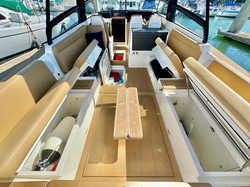 Slide: The Image of X-Yachts POWER 33 2021 - 21