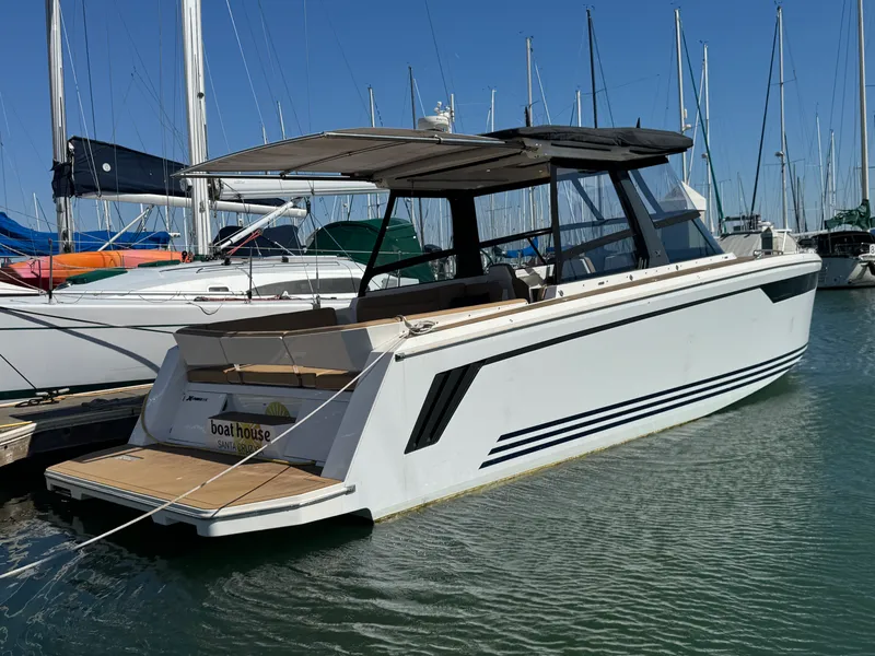 Slide: The Image of X-Yachts POWER 33 2021 - 3