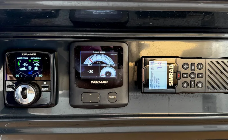 Slide: The Image of X-Yachts POWER 33 2021 - 30