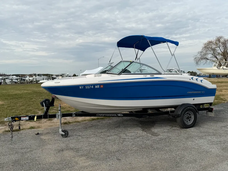 The Image of Chaparral 19 FISH AND SKI 2019 - 0