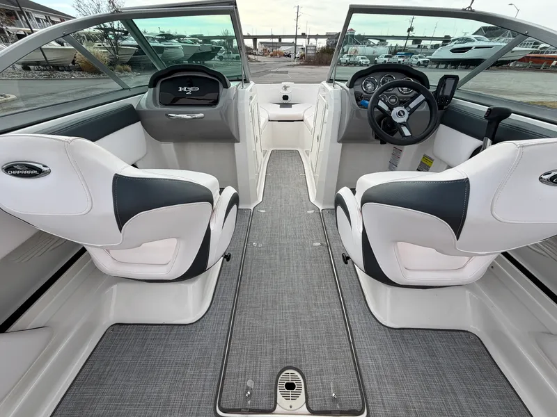 Slide: The Image of Chaparral 19 FISH AND SKI 2019 - 18