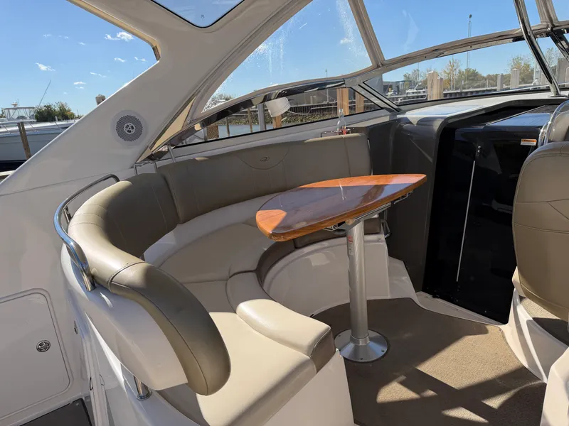 Slide: The Image of Regal 3760 COMMODORE 2010 - 17