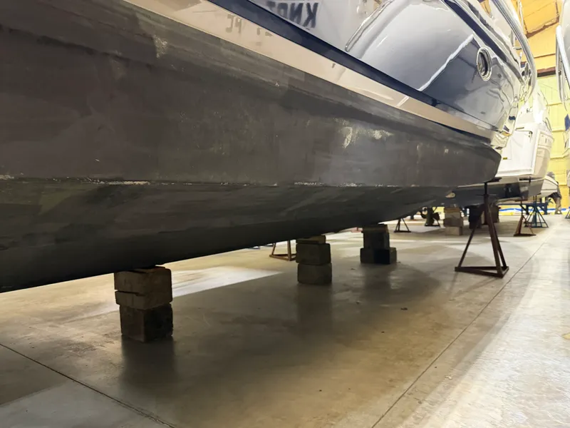 Slide: The Image of Regal 3760 COMMODORE 2010 - 35