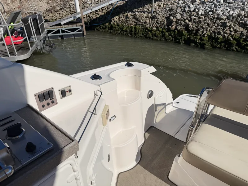 Slide: The Image of Regal 3760 COMMODORE 2010 - 8