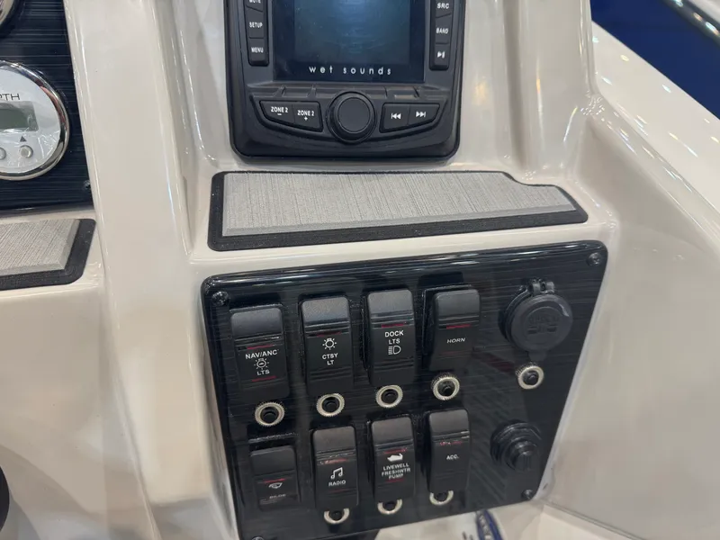 Slide: The Image of Starcraft SVX 211 OB 2026 - 9