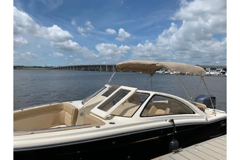 Slide: The Image of Scout 240 Dorado 2026 - 5