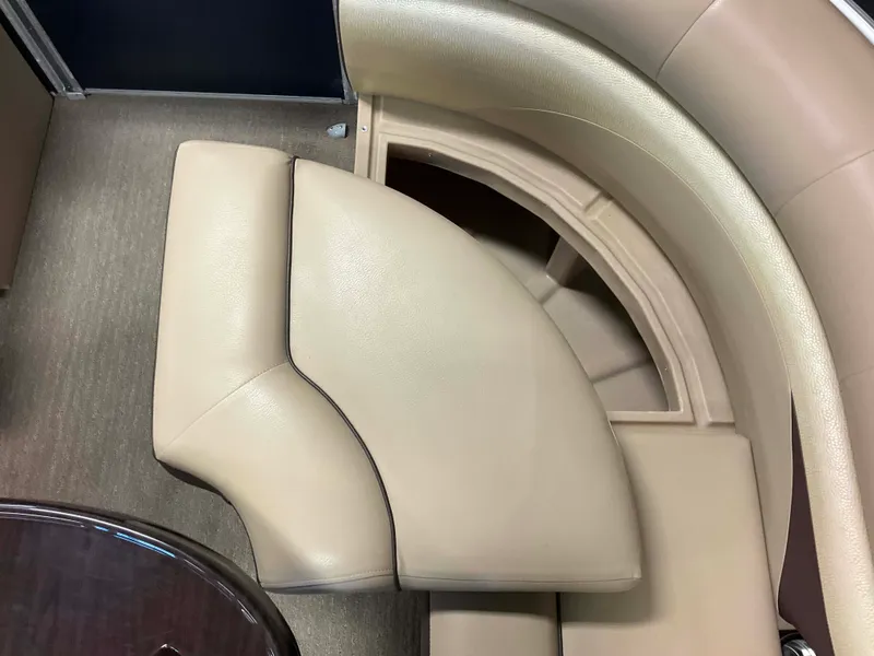 Slide: The Image of Harris Sunliner 220 2014 - 24