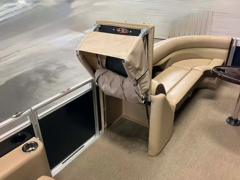 Slide: The Image of Harris Sunliner 220 2014 - 31