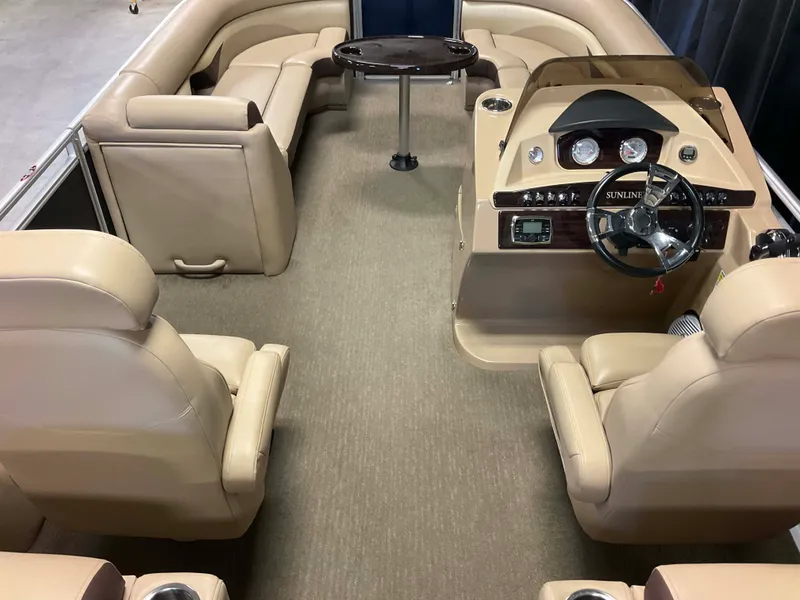 Slide: The Image of Harris Sunliner 220 2014 - 36