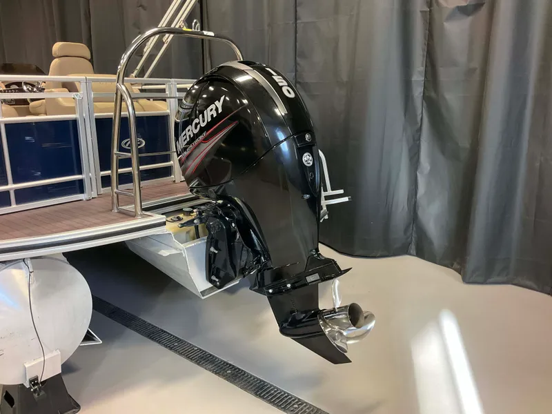 Slide: The Image of Harris Sunliner 220 2014 - 4