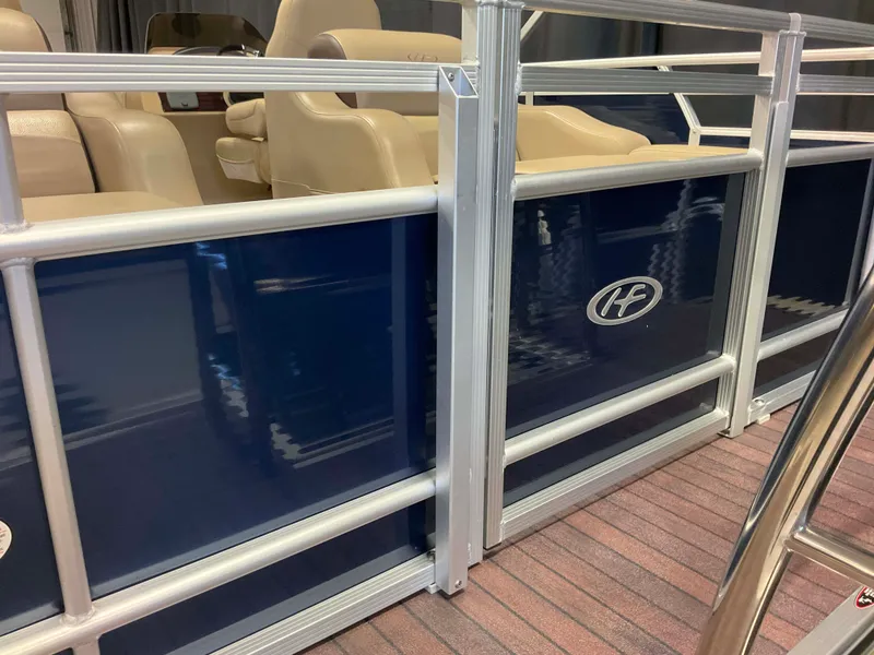 Slide: The Image of Harris Sunliner 220 2014 - 59