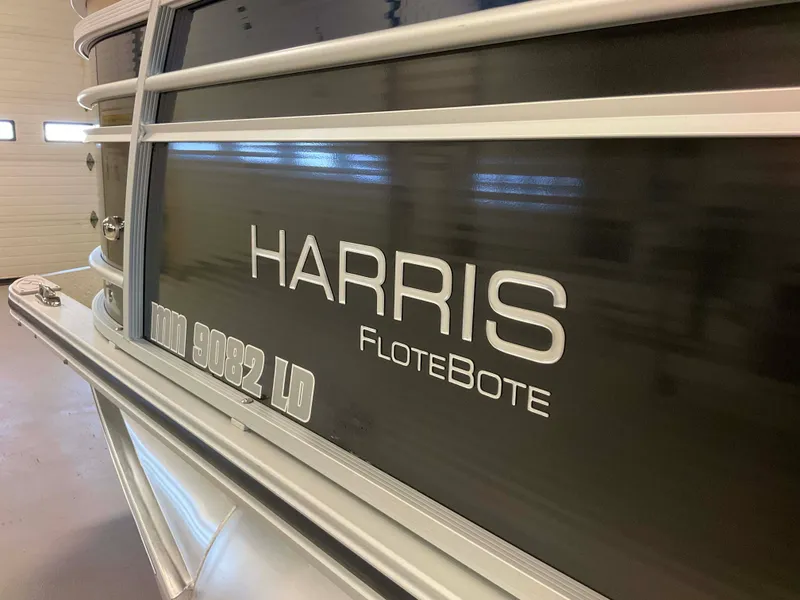 Slide: The Image of Harris Sunliner 220 2014 - 66