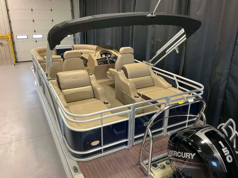 Slide: The Image of Harris Sunliner 220 2014 - 9