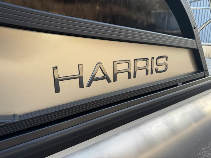 Slide: The Image of Harris Grand Mariner 250 2026 - 15