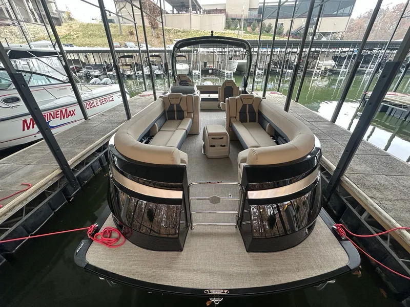 Slide: The Image of Harris Grand Mariner 250 2026 - 46