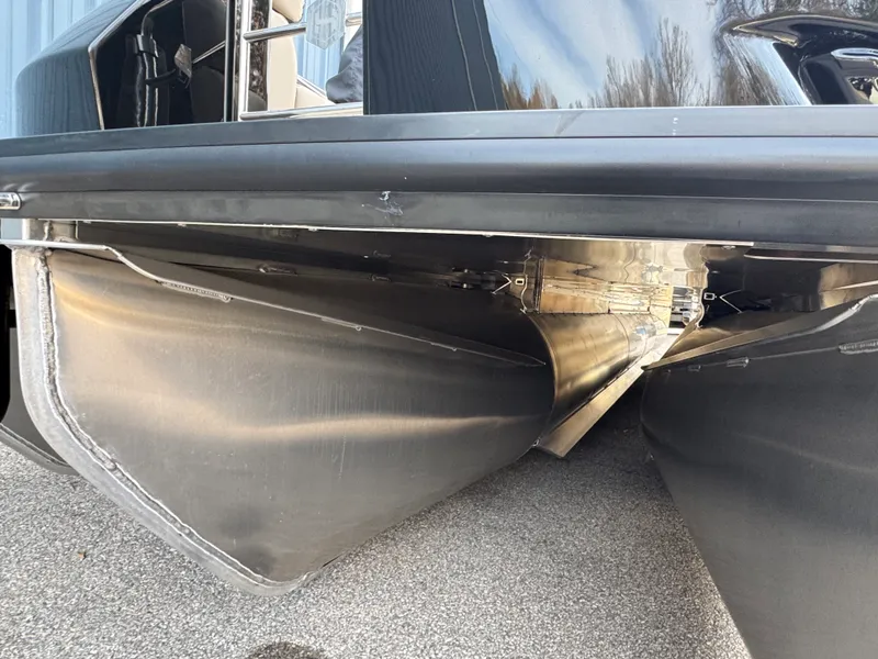 Slide: The Image of Harris Grand Mariner 250 2026 - 56