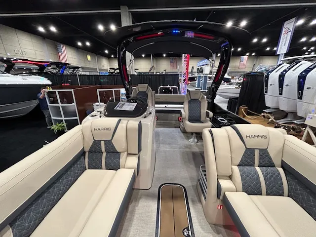 Slide: The Image of Harris Grand Mariner 250 2026 - 64