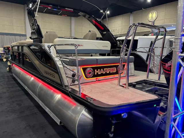 Slide: The Image of Harris Grand Mariner 250 2026 - 75