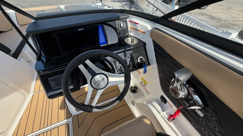 Slide: The Image of Sea Ray SPX 210 Outboard 2026 - 13