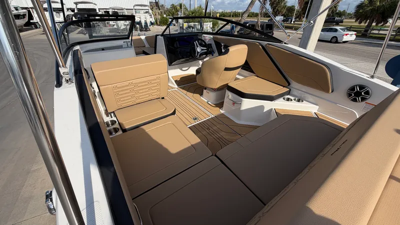 Slide: The Image of Sea Ray SPX 210 Outboard 2026 - 4