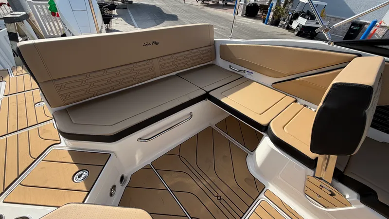 Slide: The Image of Sea Ray SPX 210 Outboard 2026 - 7