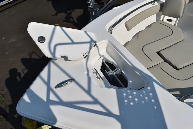 Slide: The Image of Key West Boats 203 FS 2024 - 17