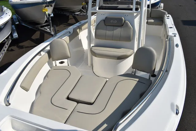 Slide: The Image of Key West Boats 203 FS 2024 - 18