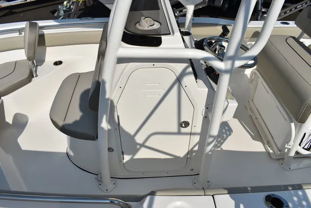 Slide: The Image of Key West Boats 203 FS 2024 - 19