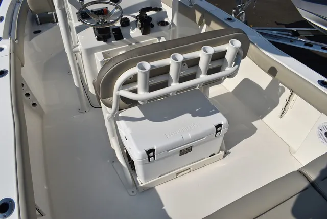 Slide: The Image of Key West Boats 203 FS 2024 - 22