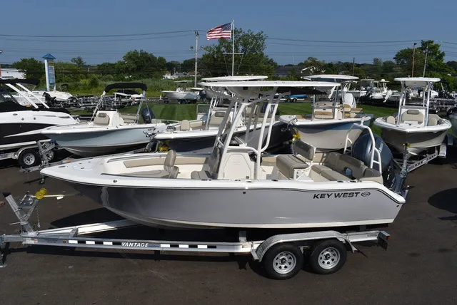 Slide: The Image of Key West Boats 203 FS 2024 - 5