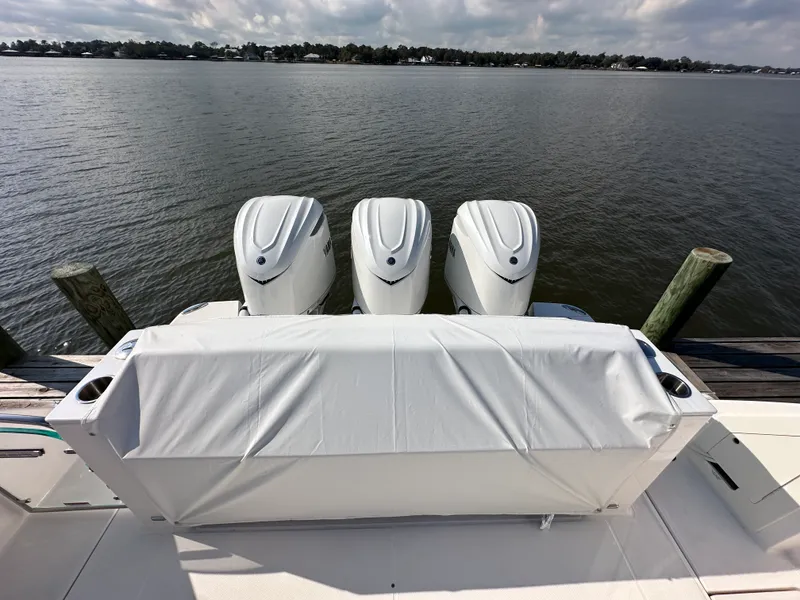 Slide: The Image of Regal 38 SAV 2026 - 16