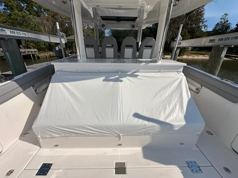 Slide: The Image of Regal 38 SAV 2026 - 17