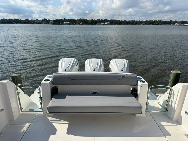 Slide: The Image of Regal 38 SAV 2026 - 18